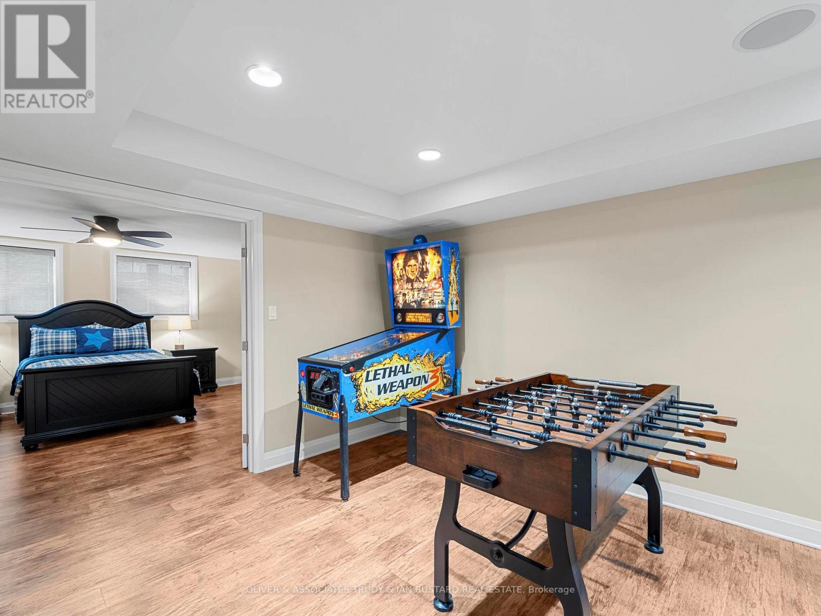 21 Wondergrove Court, Lambton Shores, Ontario  N0M 1T0 - Photo 33 - X12237504