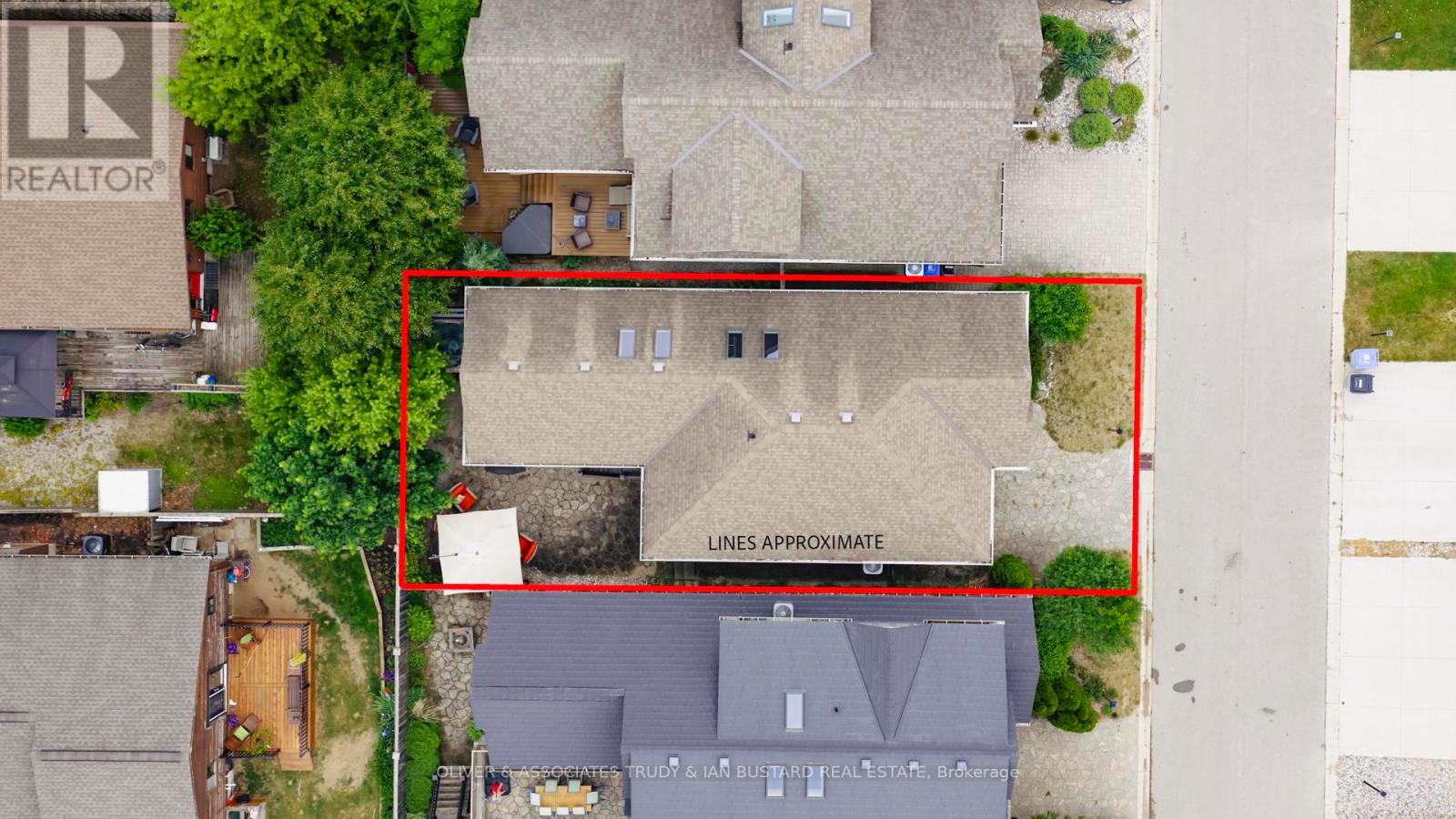 21 Wondergrove Court, Lambton Shores, Ontario  N0M 1T0 - Photo 45 - X12237504