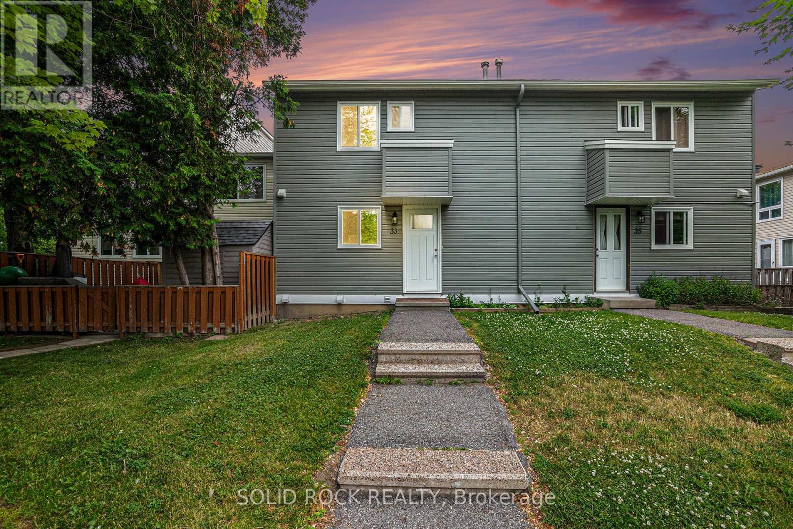 Property at 33 THISTLEDOWN COURT image 2