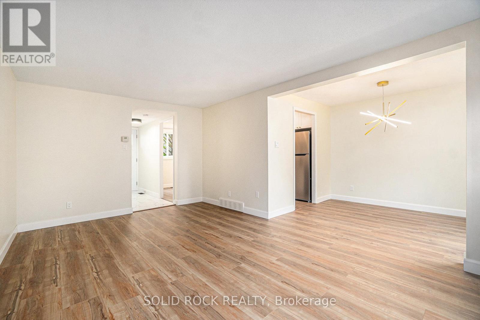 Property at 33 THISTLEDOWN COURT image 5