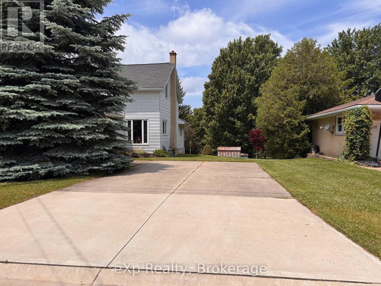 5 Ignatz Street, South Bruce, Ontario  N0G 2J0 - Photo 4 - X12237501