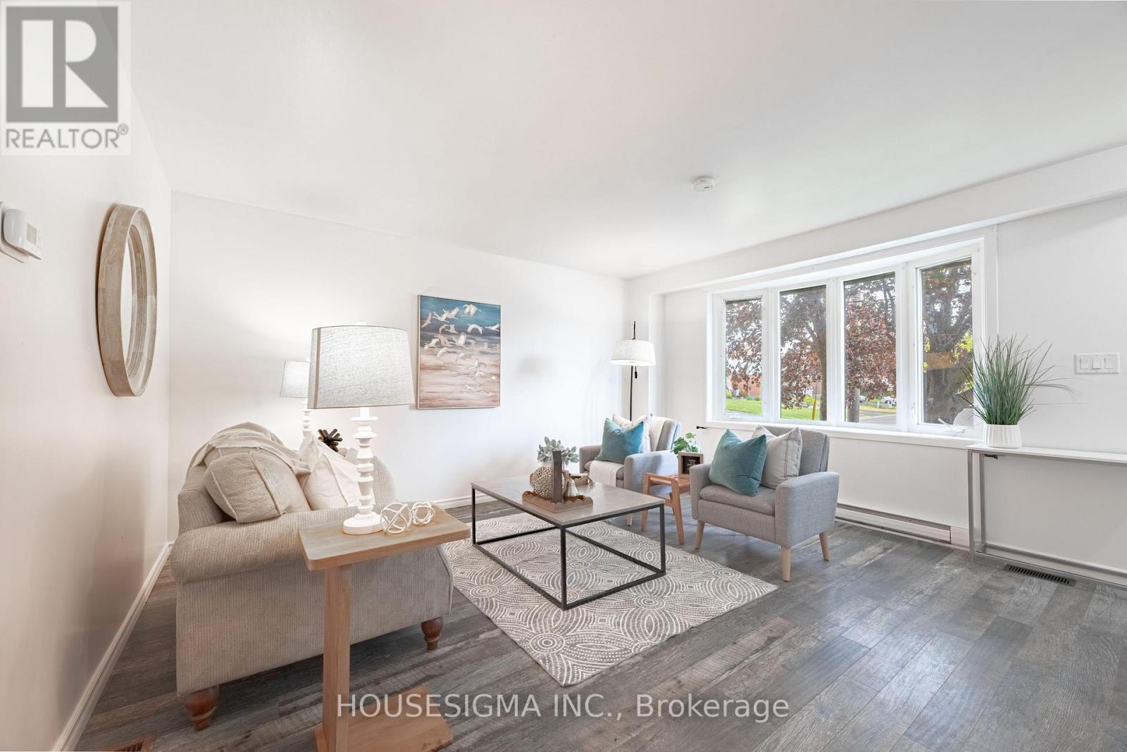 Property at 66 WAVERLY STREET S image 2