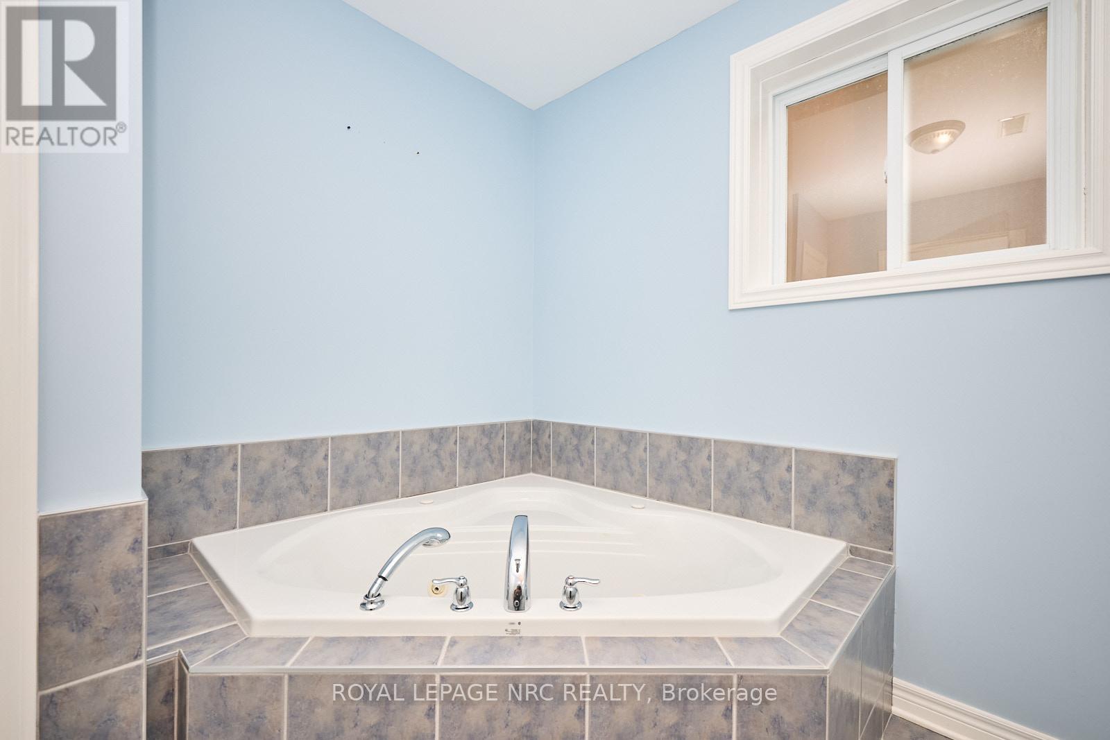 4100 Kalar Road, Niagara Falls, Ontario  L2H 1S6 - Photo 31 - X12231269