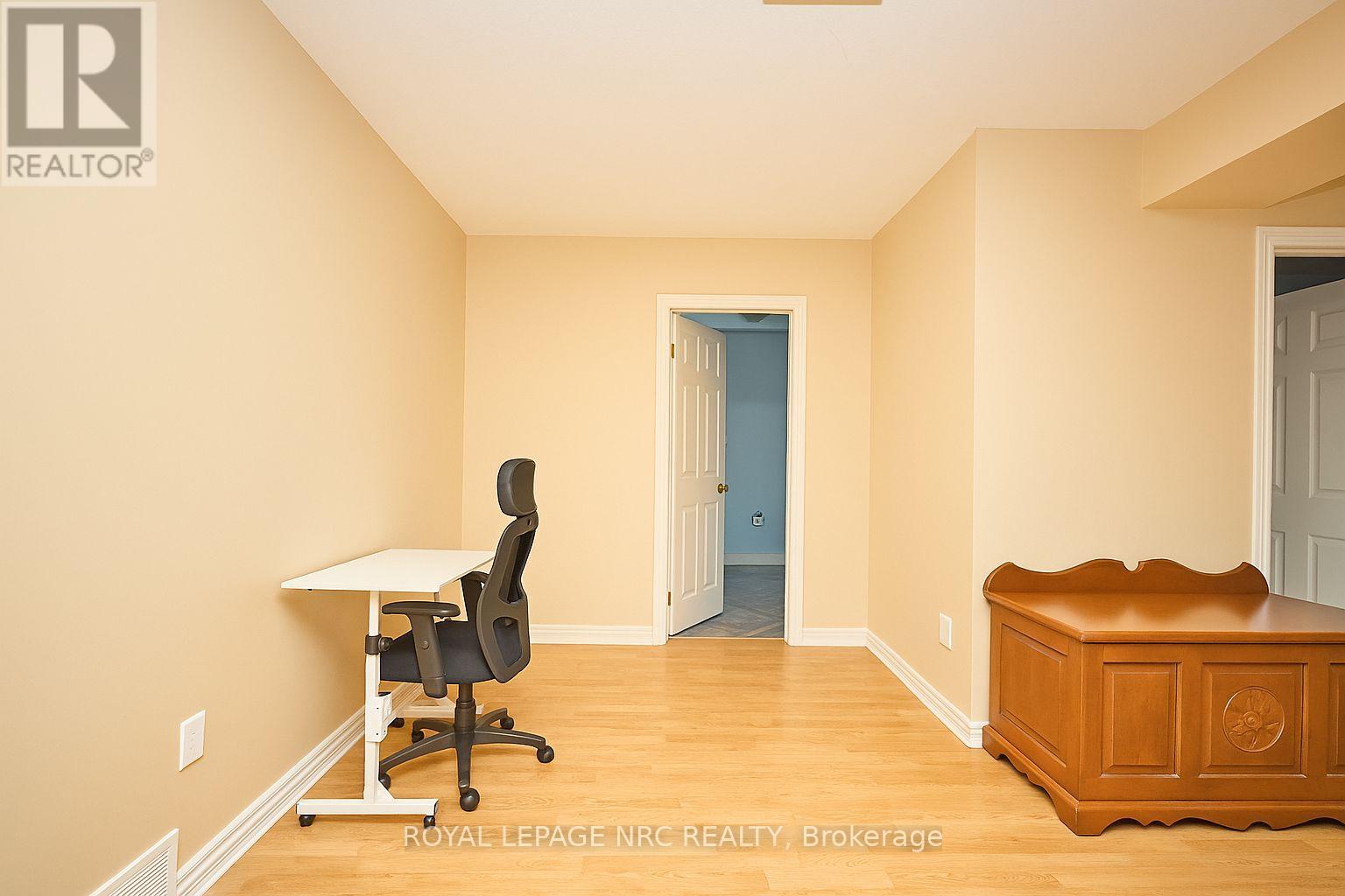4100 Kalar Road, Niagara Falls, Ontario  L2H 1S6 - Photo 27 - X12231269