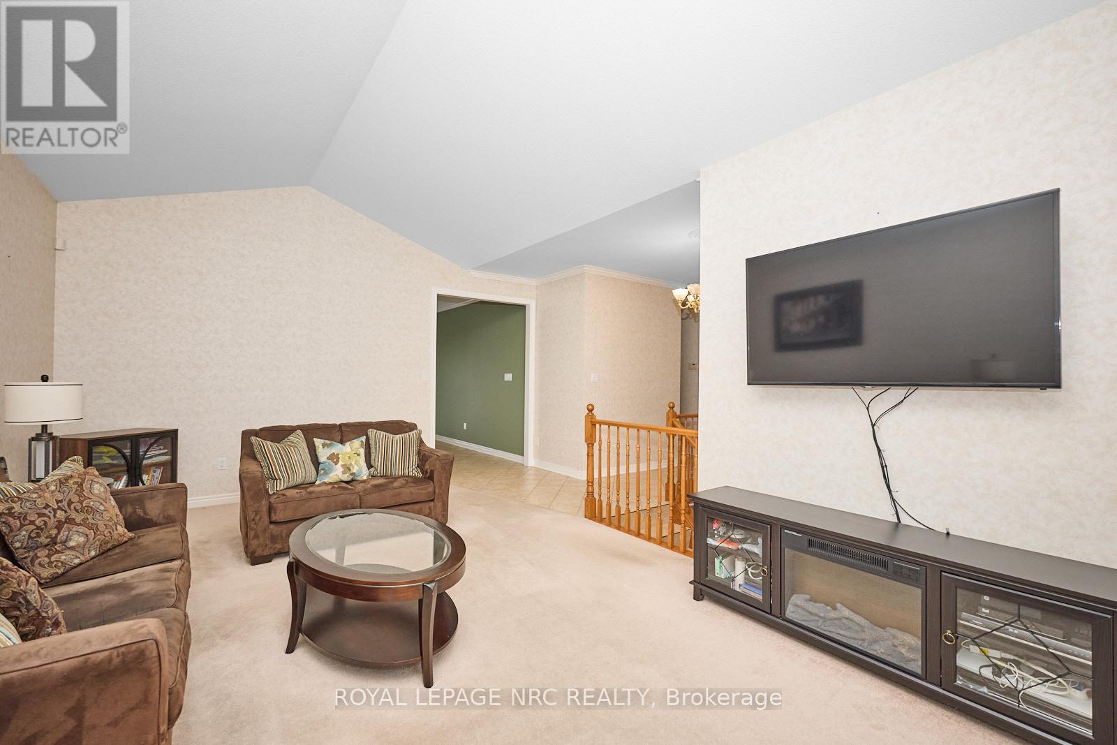 4100 Kalar Road, Niagara Falls, Ontario  L2H 1S6 - Photo 9 - X12231269