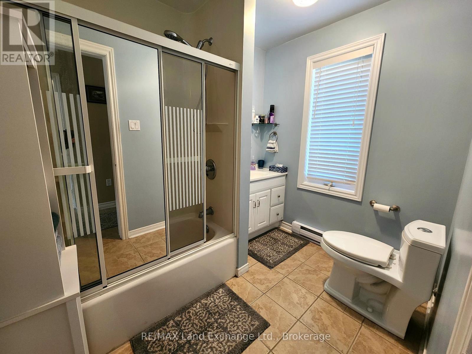 207 Birch Crescent, Huron-Kinloss, Ontario  N0G 2R0 - Photo 8 - X12237570