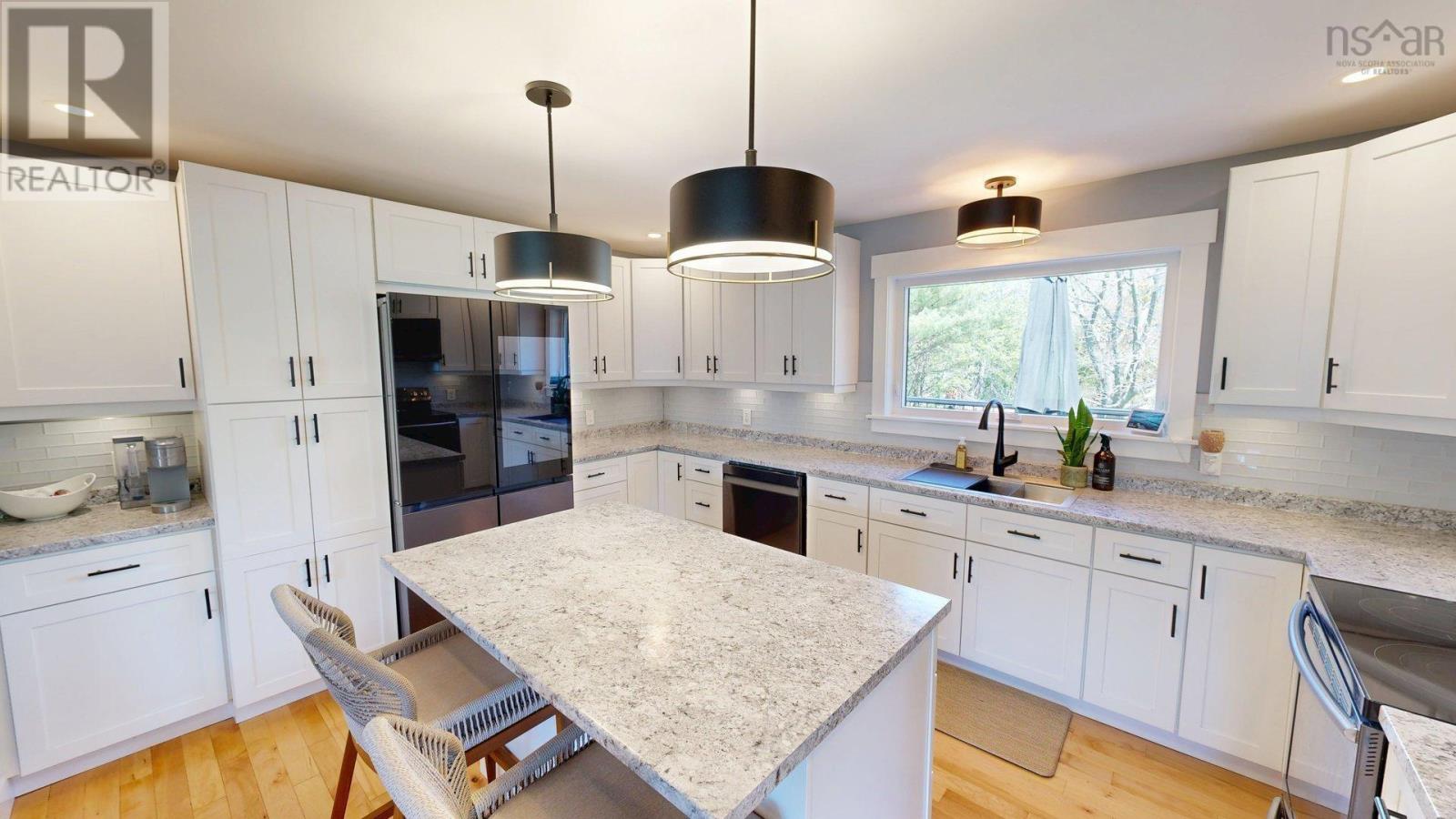 Property at 35 Smith Avenue image 2