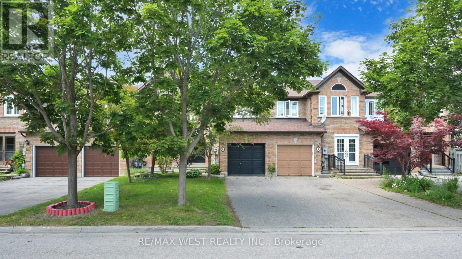 Property at 6 MISTLEFLOWER COURT image 2