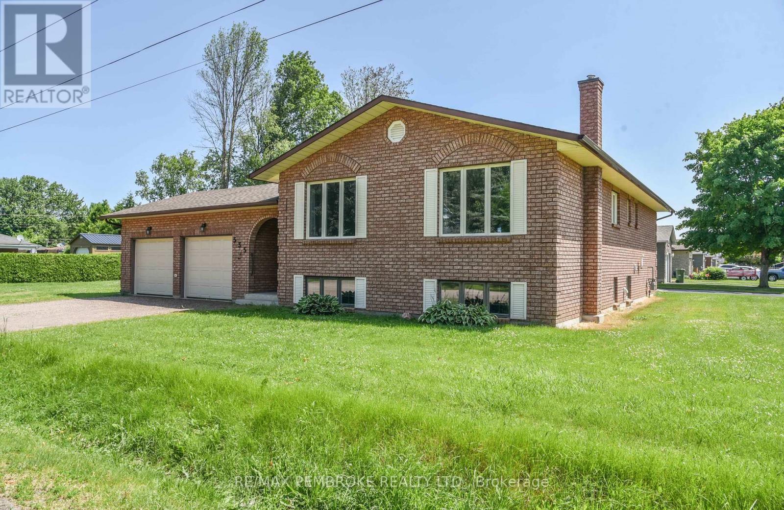 535 FRASER STREET, Pembroke, Ontario