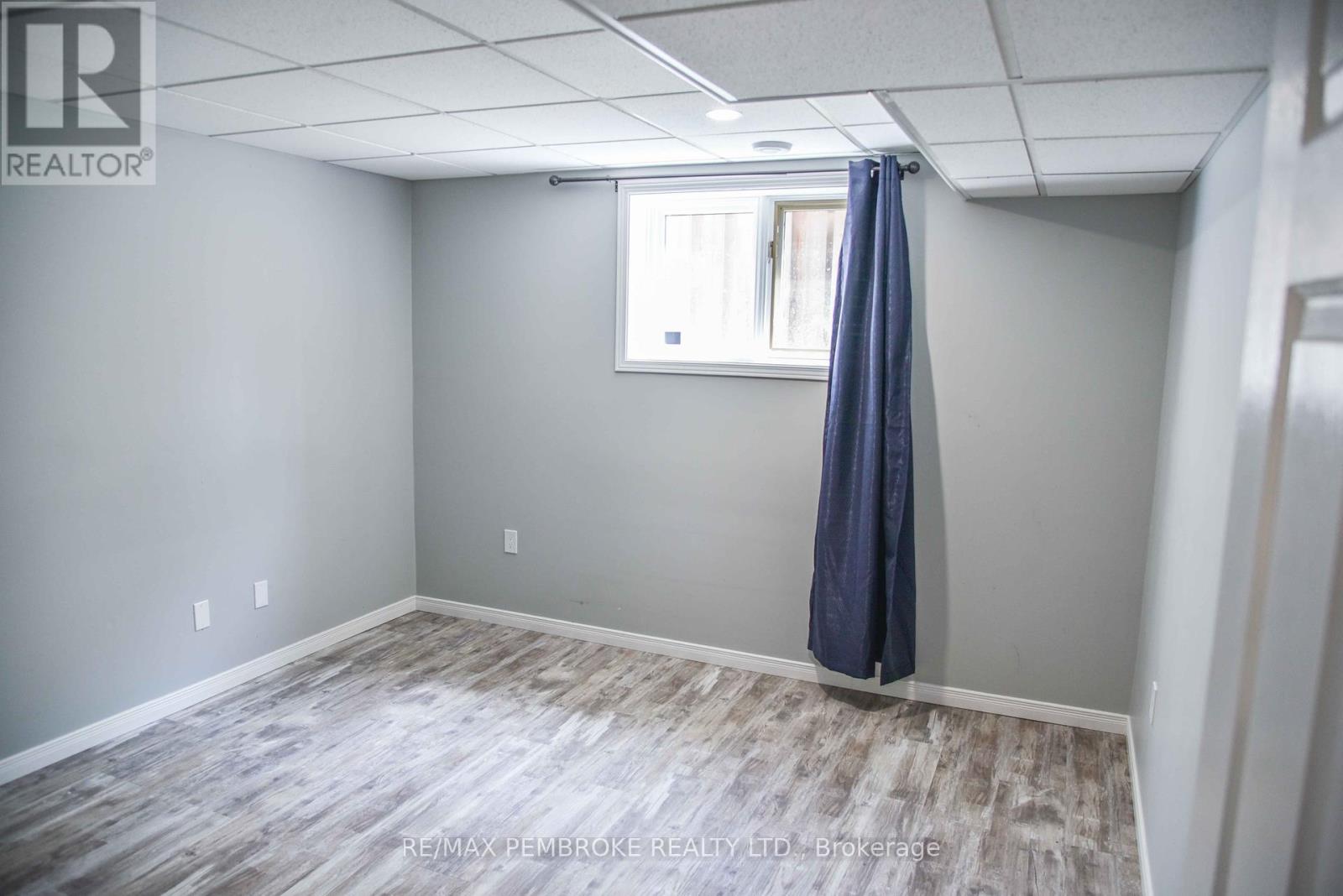 535 Fraser Street, Pembroke, Ontario  K8A 1Z2 - Photo 37 - X12237629