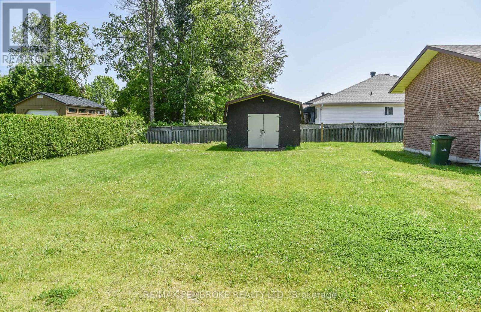 535 Fraser Street, Pembroke, Ontario  K8A 1Z2 - Photo 46 - X12237629
