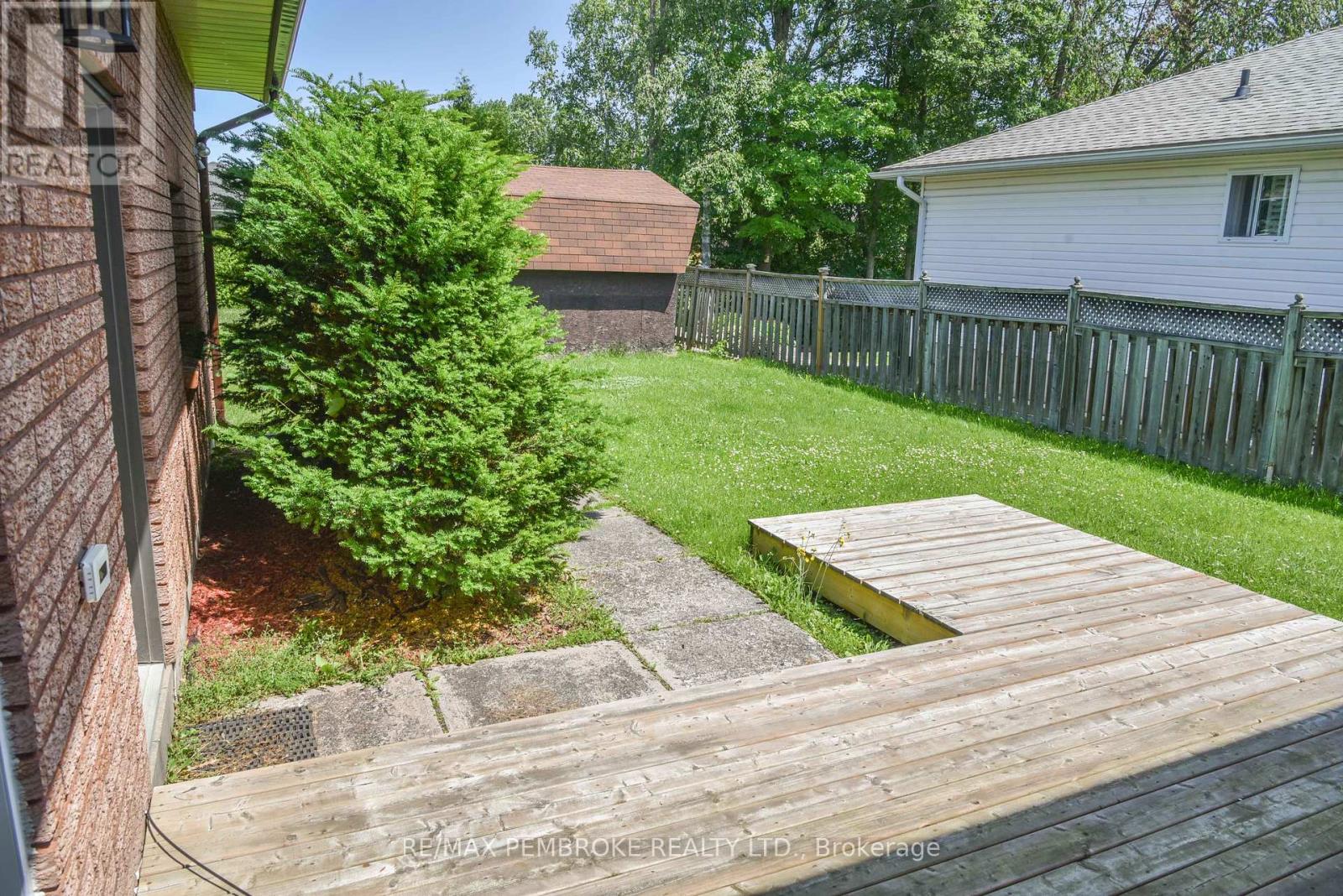 535 Fraser Street, Pembroke, Ontario  K8A 1Z2 - Photo 48 - X12237629