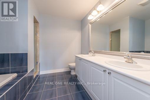 63 The Fairways, Markham, Ontario  L6C 2A4 - Photo 16 - N12237604