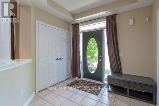 63 The Fairways, Markham, Ontario  L6C 2A4 - Photo 2 - N12237604