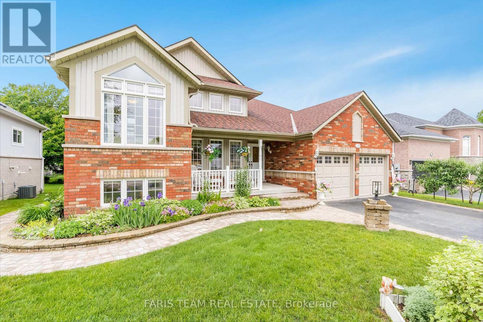 Property at 106 ROYAL BEECH DRIVE image 3