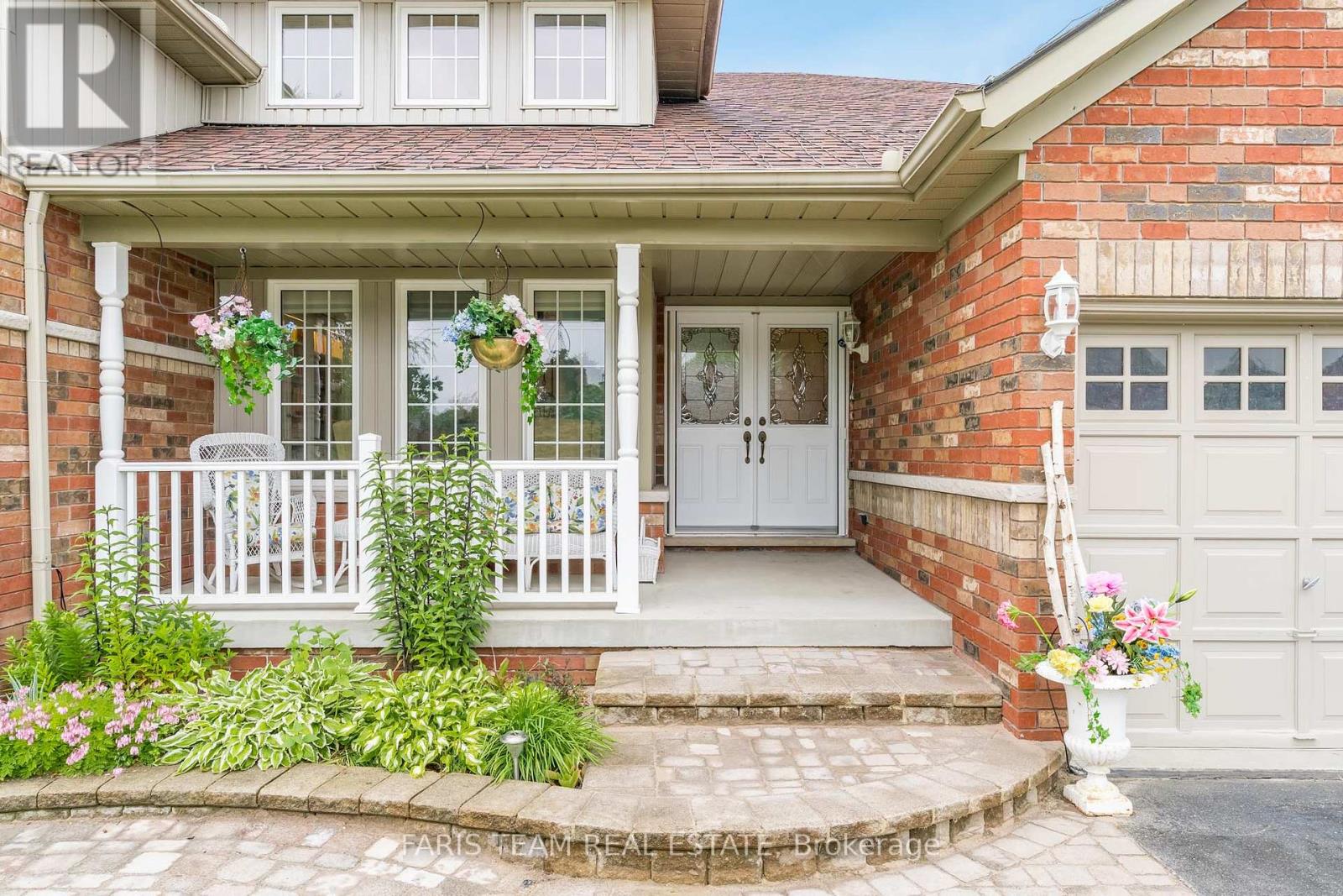 Property at 106 ROYAL BEECH DRIVE image 4