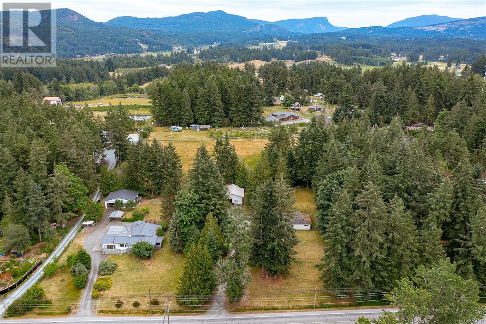 7155 &B7155 Bell McKInnon Rd, Duncan, British Columbia