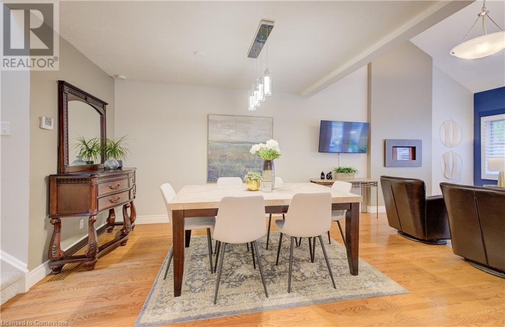 Property at 52 ALLEN Street W Unit# 2 image 5