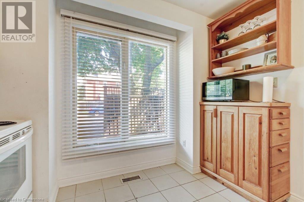 561 Princess Avenue Unit# 2, London, Ontario  N6B 2C1 - Photo 11 - 40742486