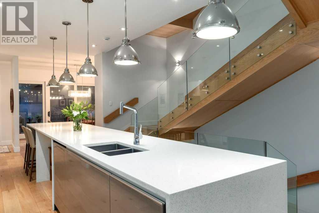 Property at 1719 13 Street SW image 5