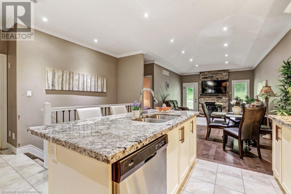 Property at 194 DONLY Drive S Unit# 6 image 5