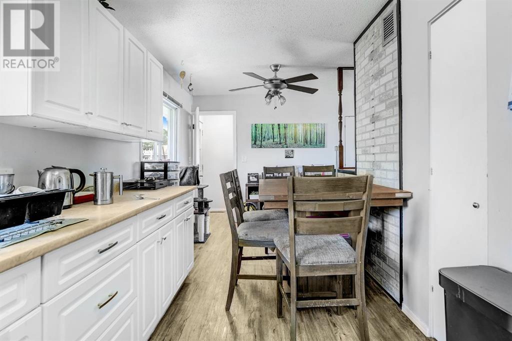 Property at 9825 91 Avenue image 5