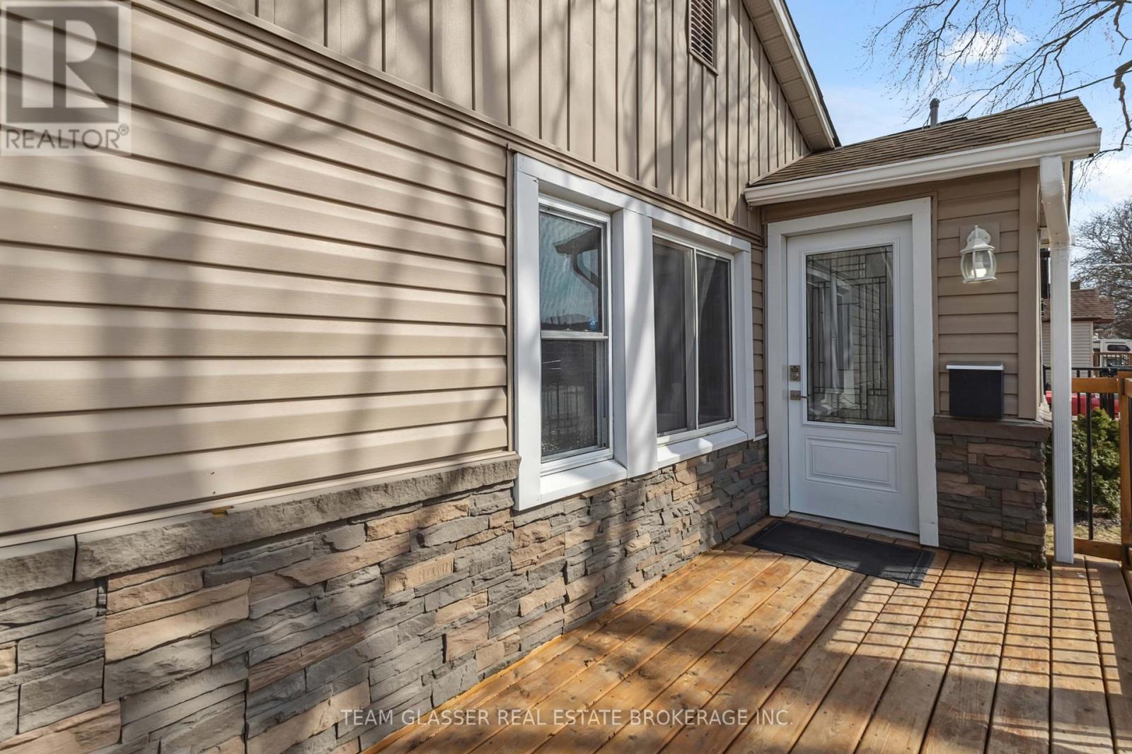 768 Glasgow Street, London East, Ontario  N5Y 1V9 - Photo 9 - X12237703