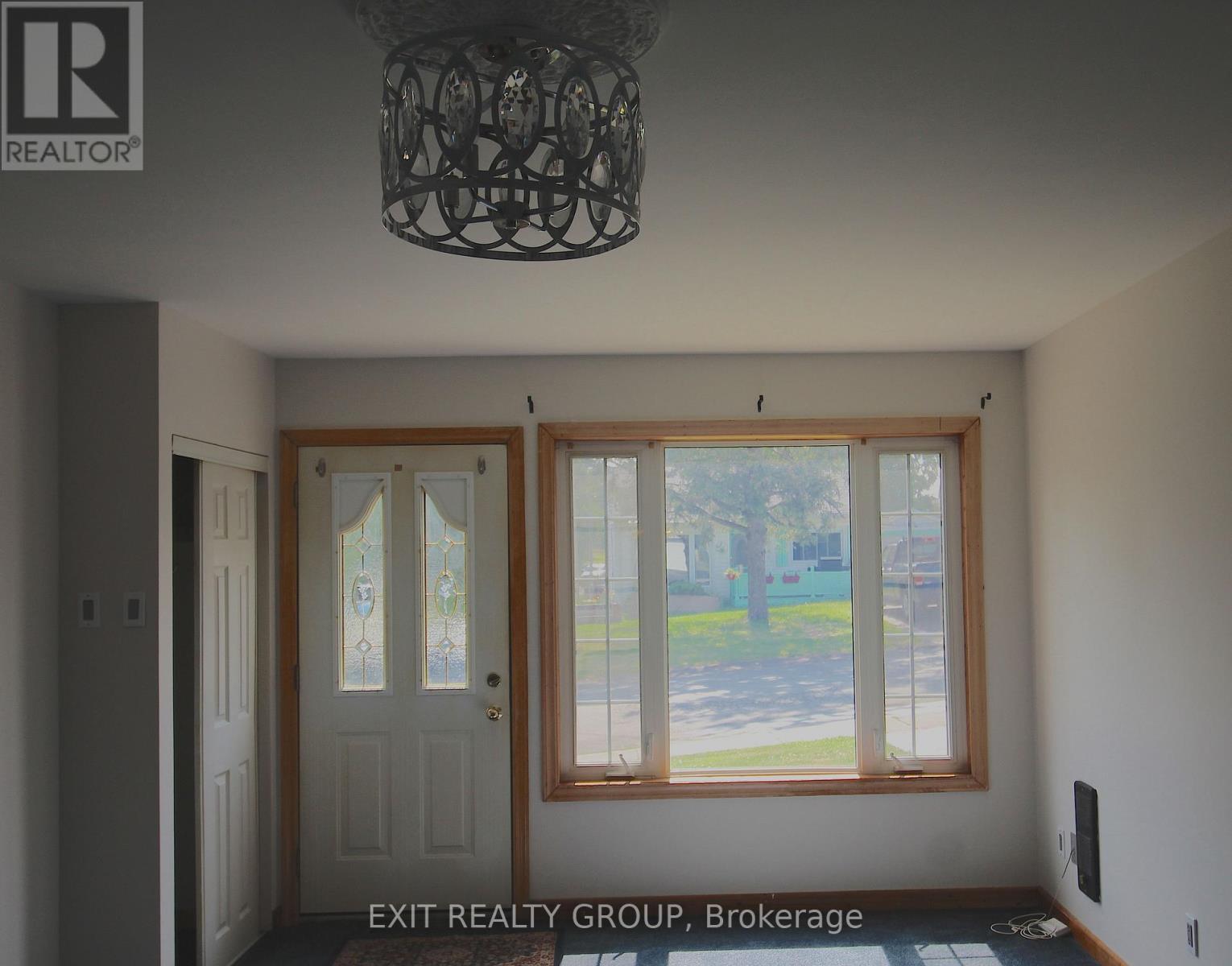 Property at 57 PRINCE OF WALES DRIVE image 5