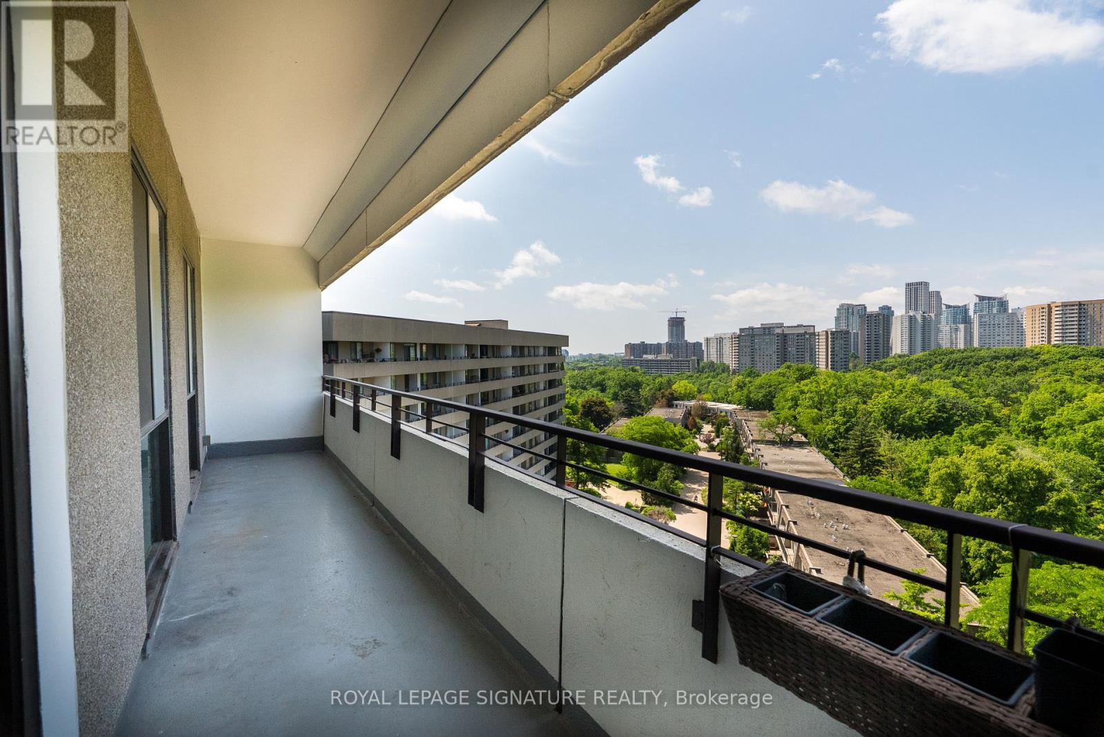 1016 - 1320 Mississauga Valley Boulevard, Mississauga, Ontario  L5A 3R6 - Photo 15 - W12237603