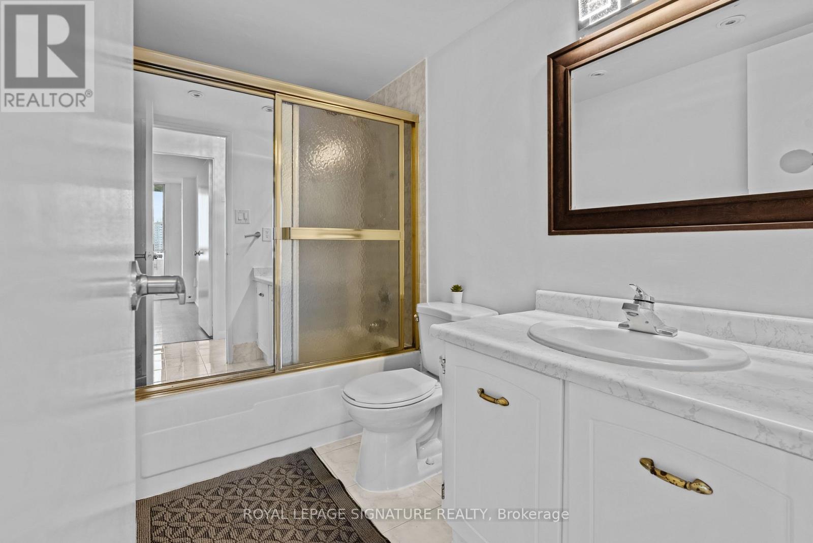 1016 - 1320 Mississauga Valley Boulevard, Mississauga, Ontario  L5A 3R6 - Photo 12 - W12237603