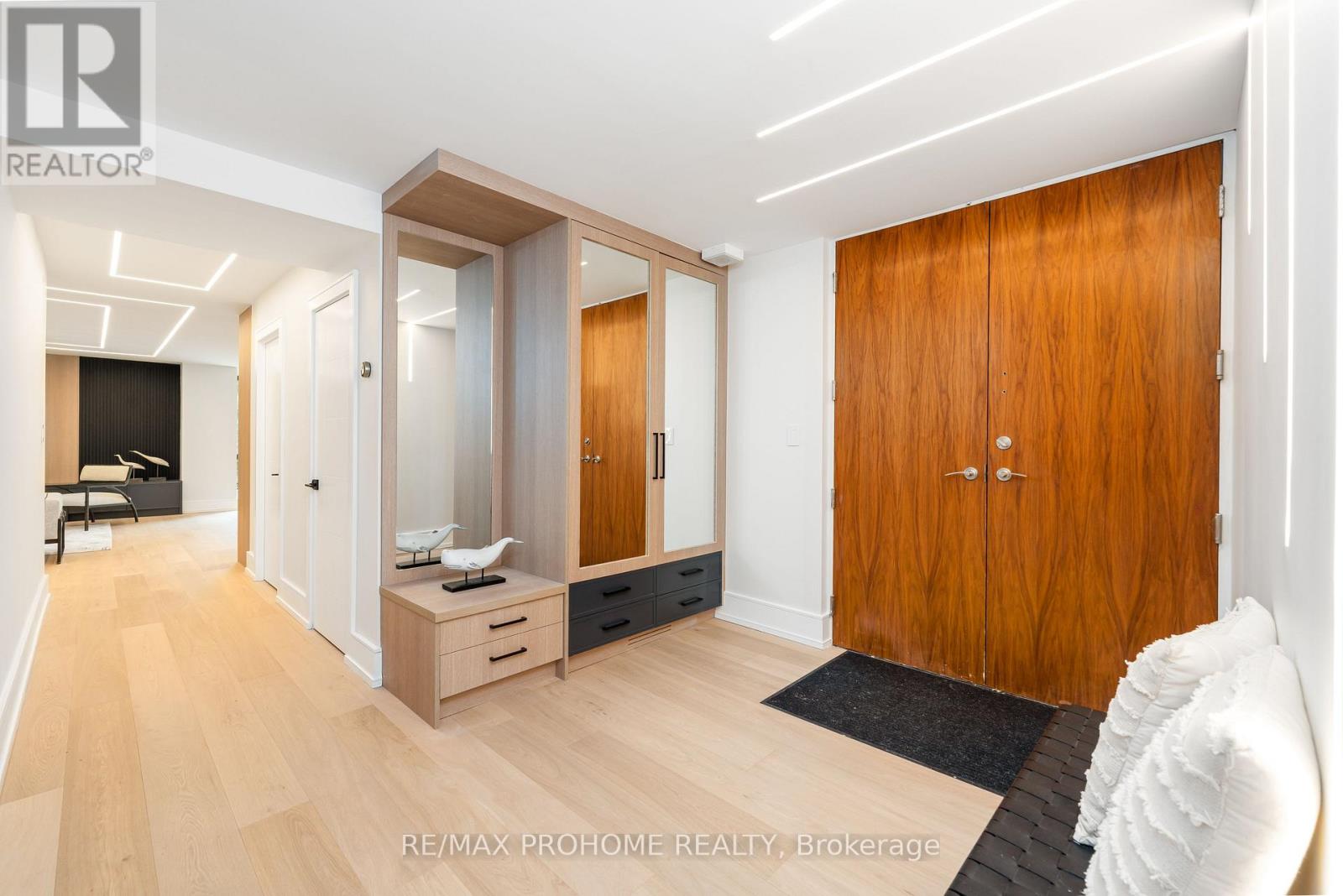Property at 2D - 66 COLLIER STREET image 2