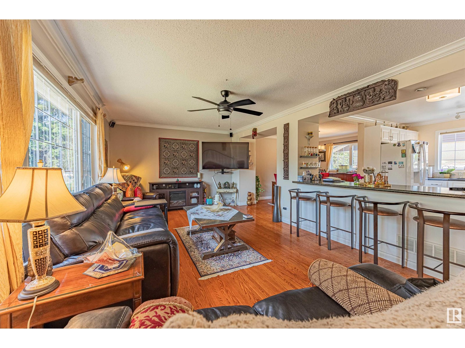 Property at 3807 118 ST NW image 3