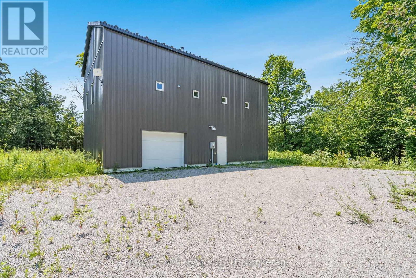 Property at 2576 CHAMPLAIN ROAD image 2