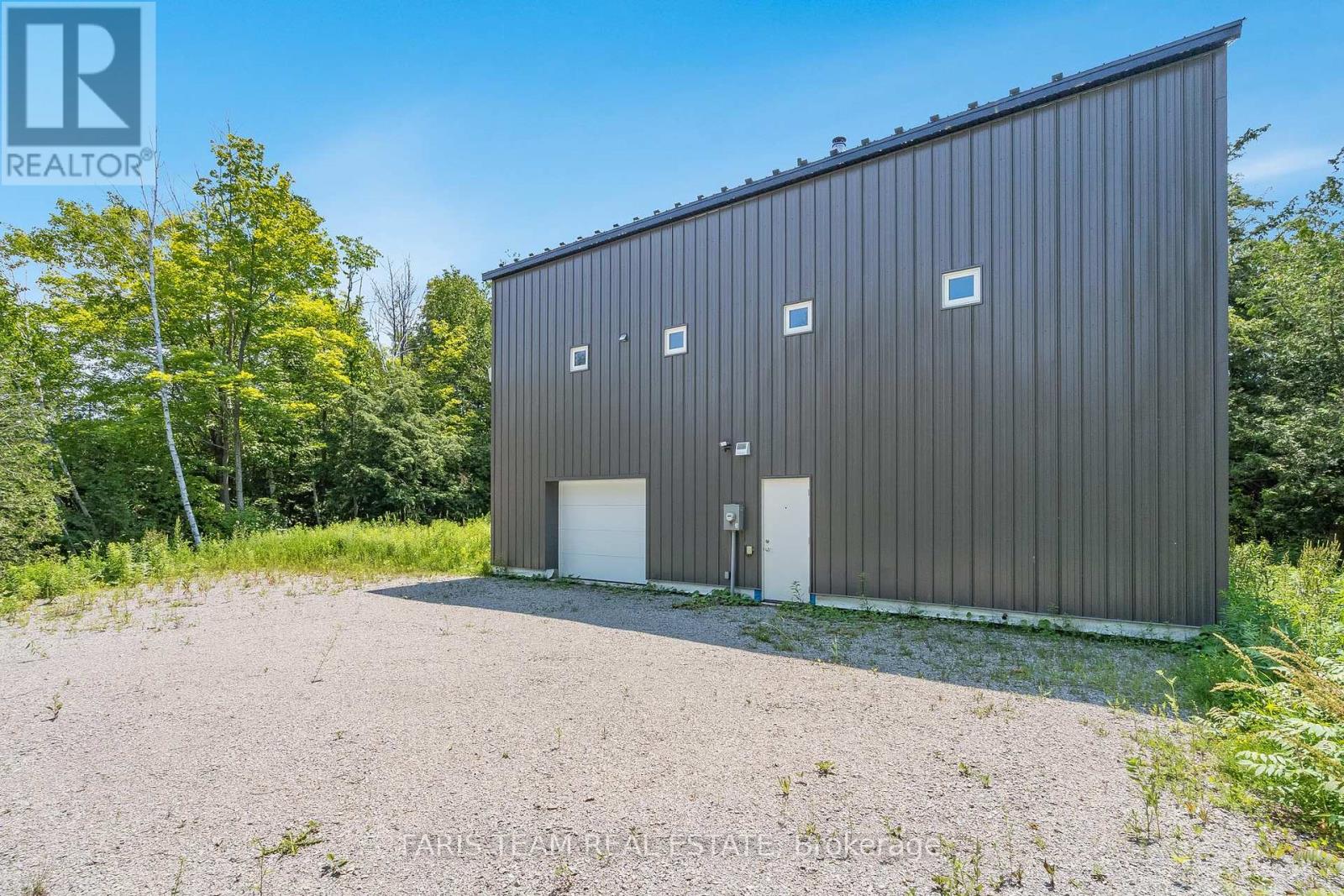 Property at 2576 CHAMPLAIN ROAD image 3