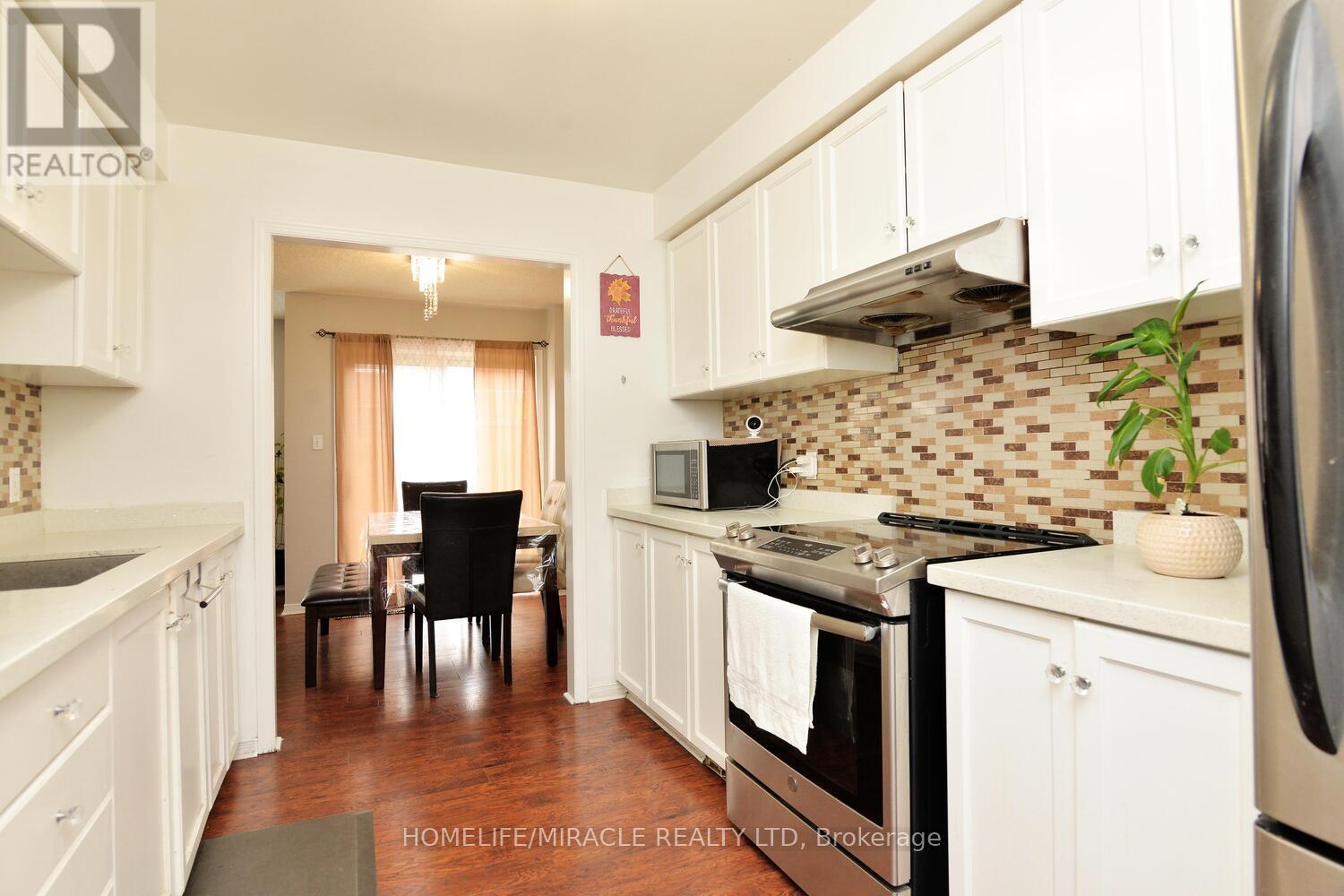 37 Prairie Rose Circle, Brampton, Ontario  L6R 1R6 - Photo 16 - W12237694