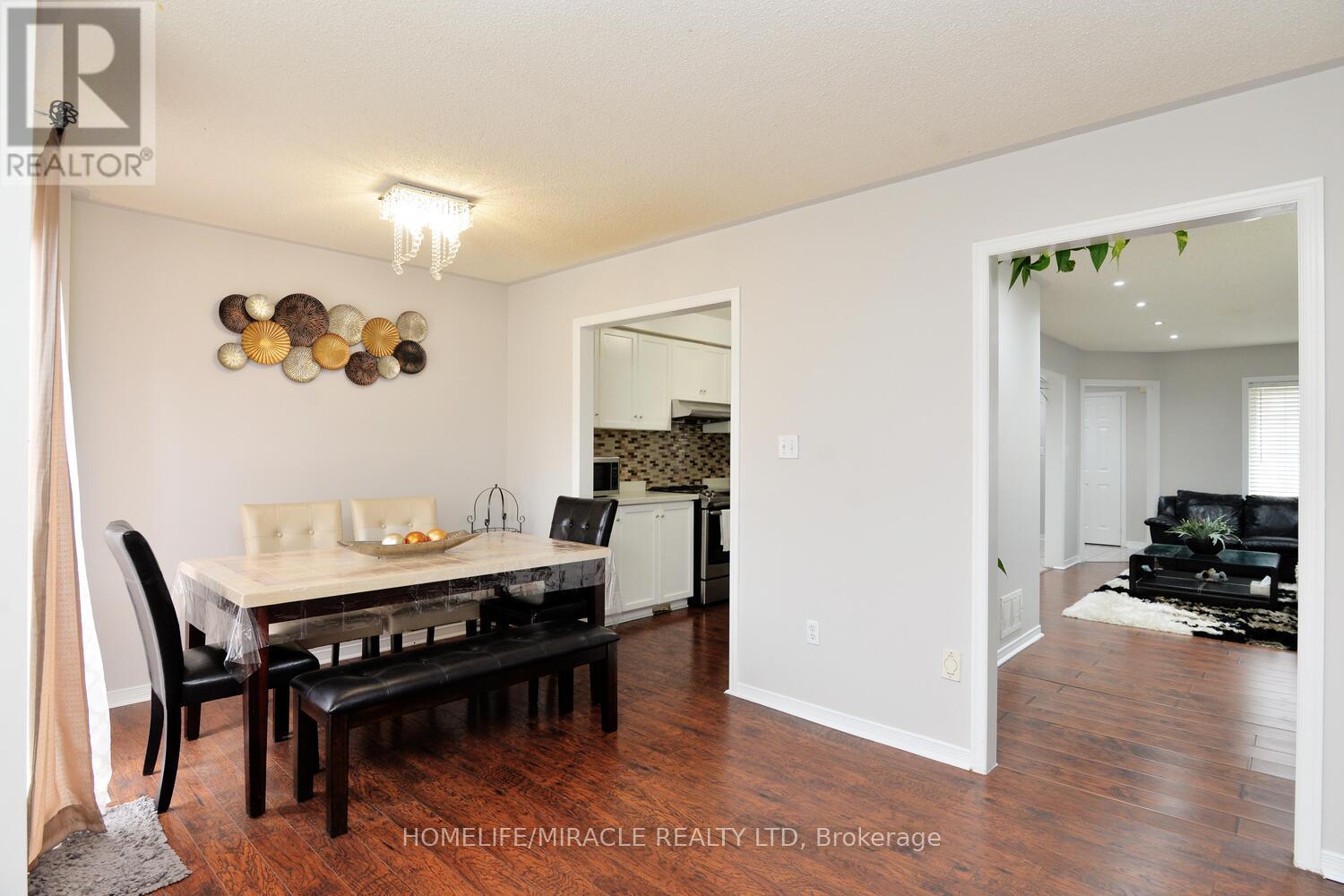 37 Prairie Rose Circle, Brampton, Ontario  L6R 1R6 - Photo 21 - W12237694