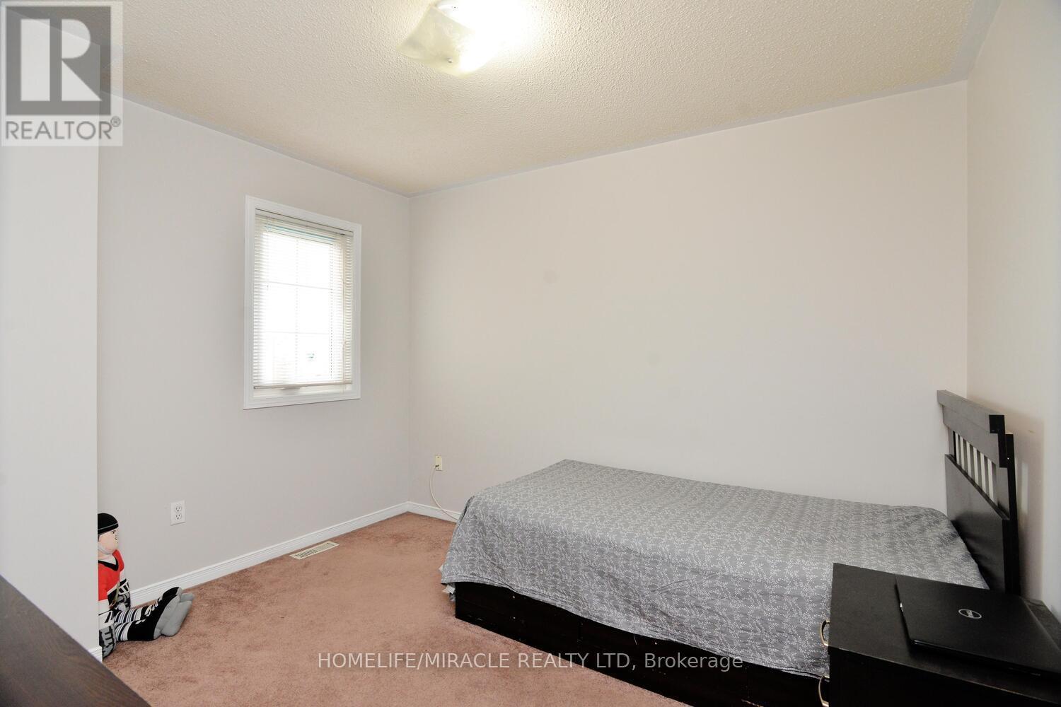 37 Prairie Rose Circle, Brampton, Ontario  L6R 1R6 - Photo 28 - W12237694