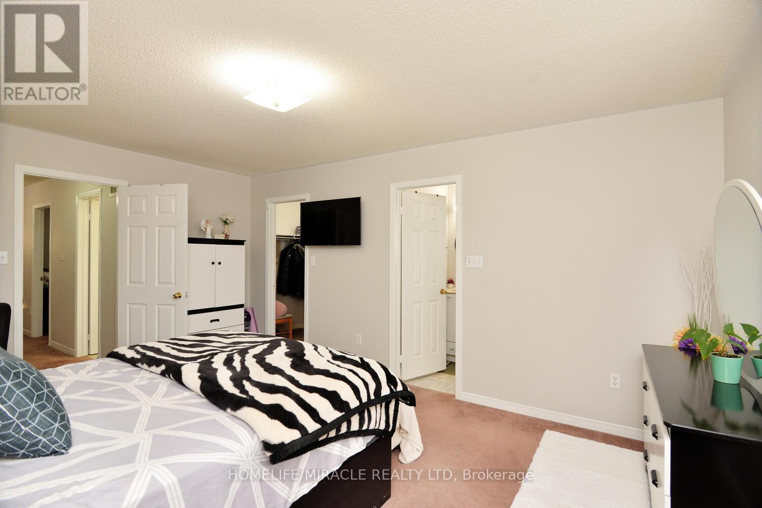 37 Prairie Rose Circle, Brampton, Ontario  L6R 1R6 - Photo 32 - W12237694