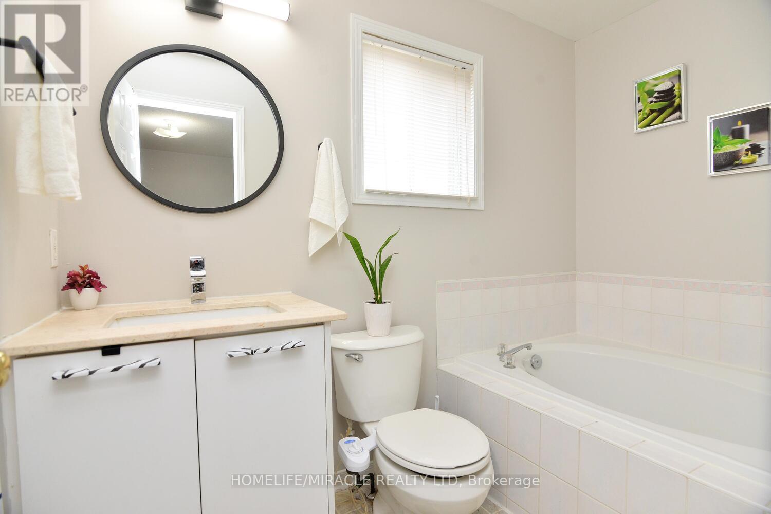 37 Prairie Rose Circle, Brampton, Ontario  L6R 1R6 - Photo 34 - W12237694