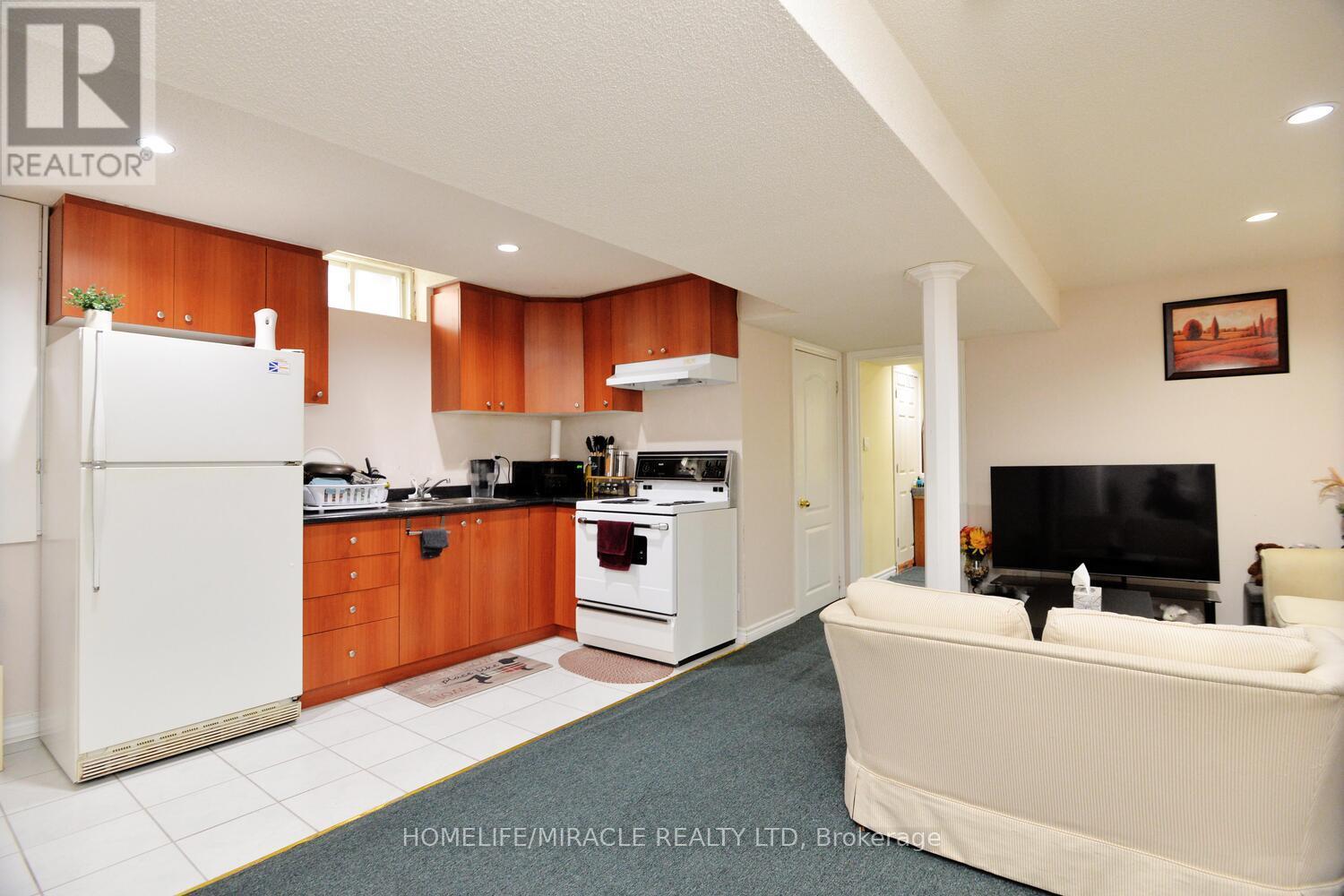 37 Prairie Rose Circle, Brampton, Ontario  L6R 1R6 - Photo 39 - W12237694