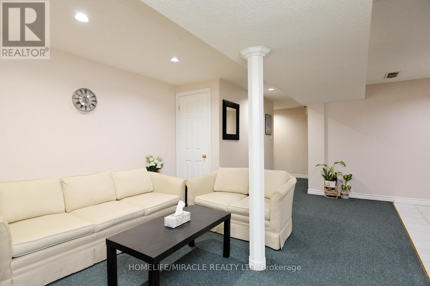37 Prairie Rose Circle, Brampton, Ontario  L6R 1R6 - Photo 41 - W12237694