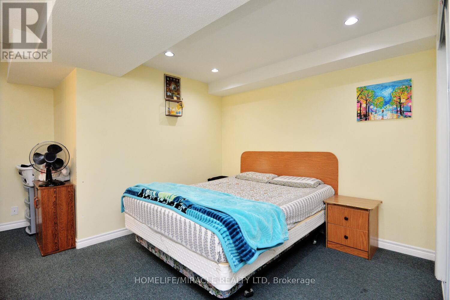 37 Prairie Rose Circle, Brampton, Ontario  L6R 1R6 - Photo 44 - W12237694