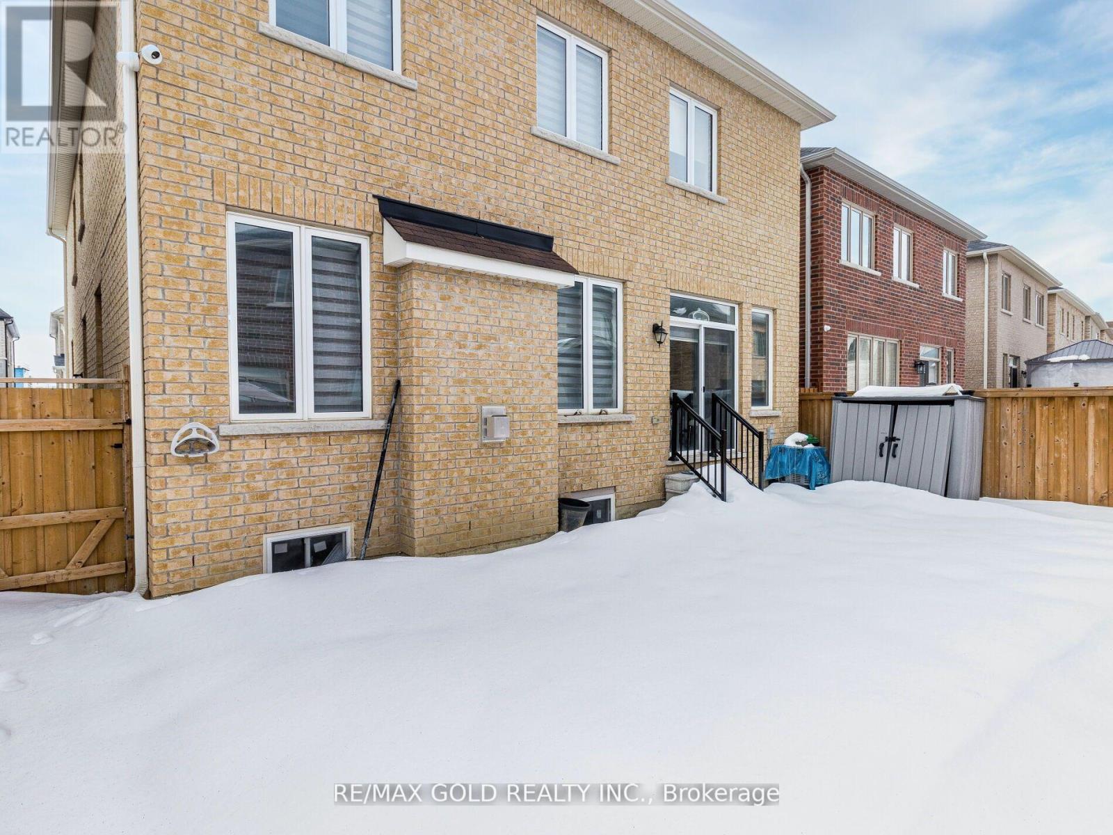 11 Clunburry Road, Brampton, Ontario  L7A 5B4 - Photo 37 - W12237713