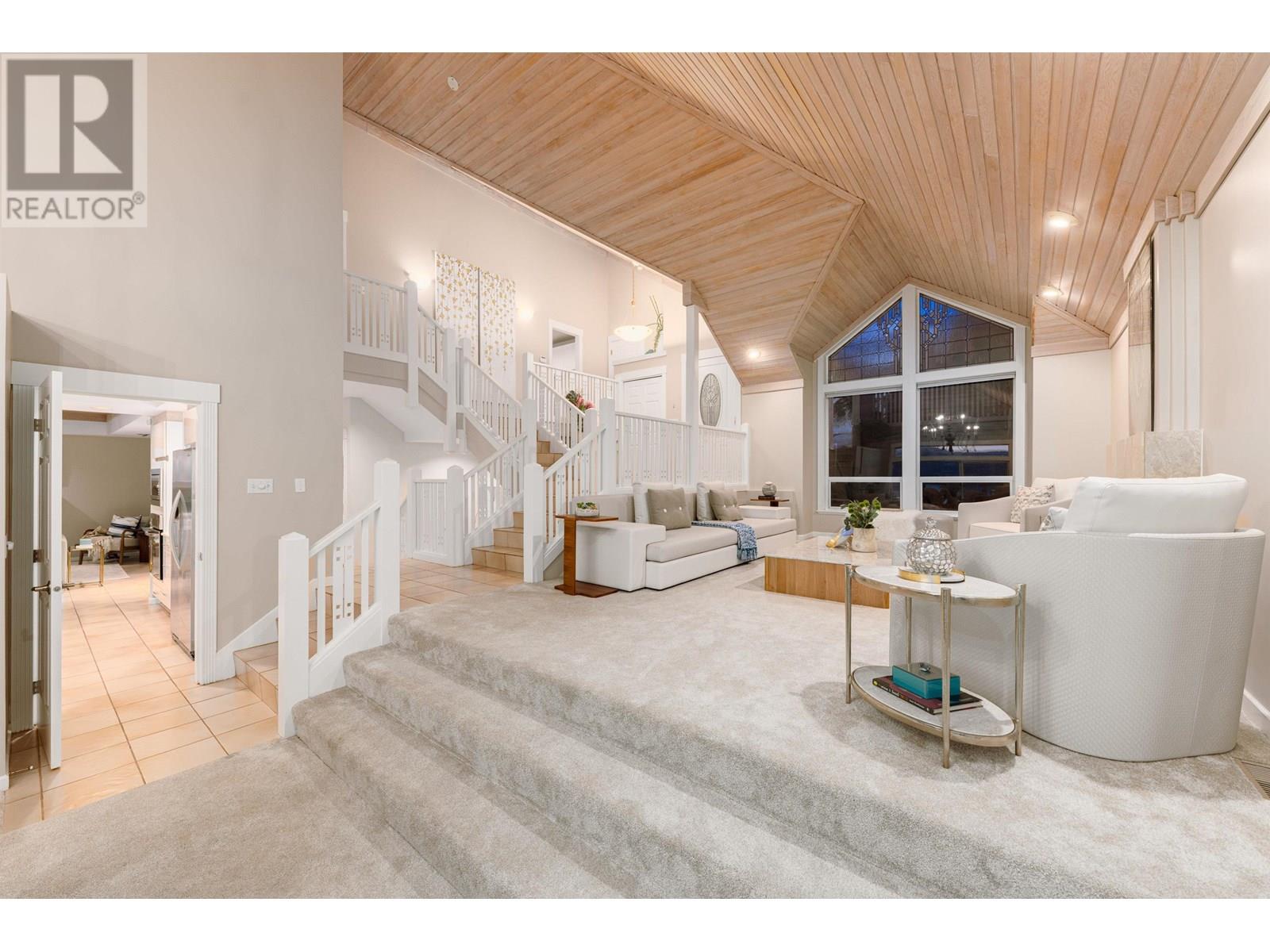 Property at 5433 MONTE BRE PLACE image 3