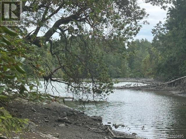 Thetis Island 12.67 acres Waterfront, drilled well & 3 buildings for sale: 300 sq.ft. (Listed 2025-06-13)