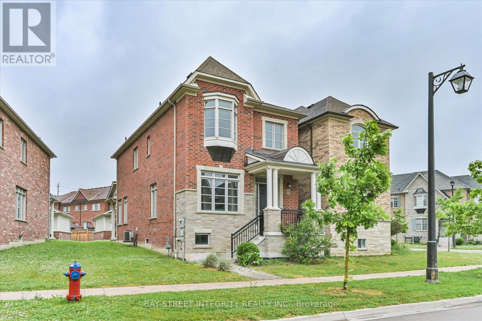 Property at 184 PARADELLE DRIVE image 2