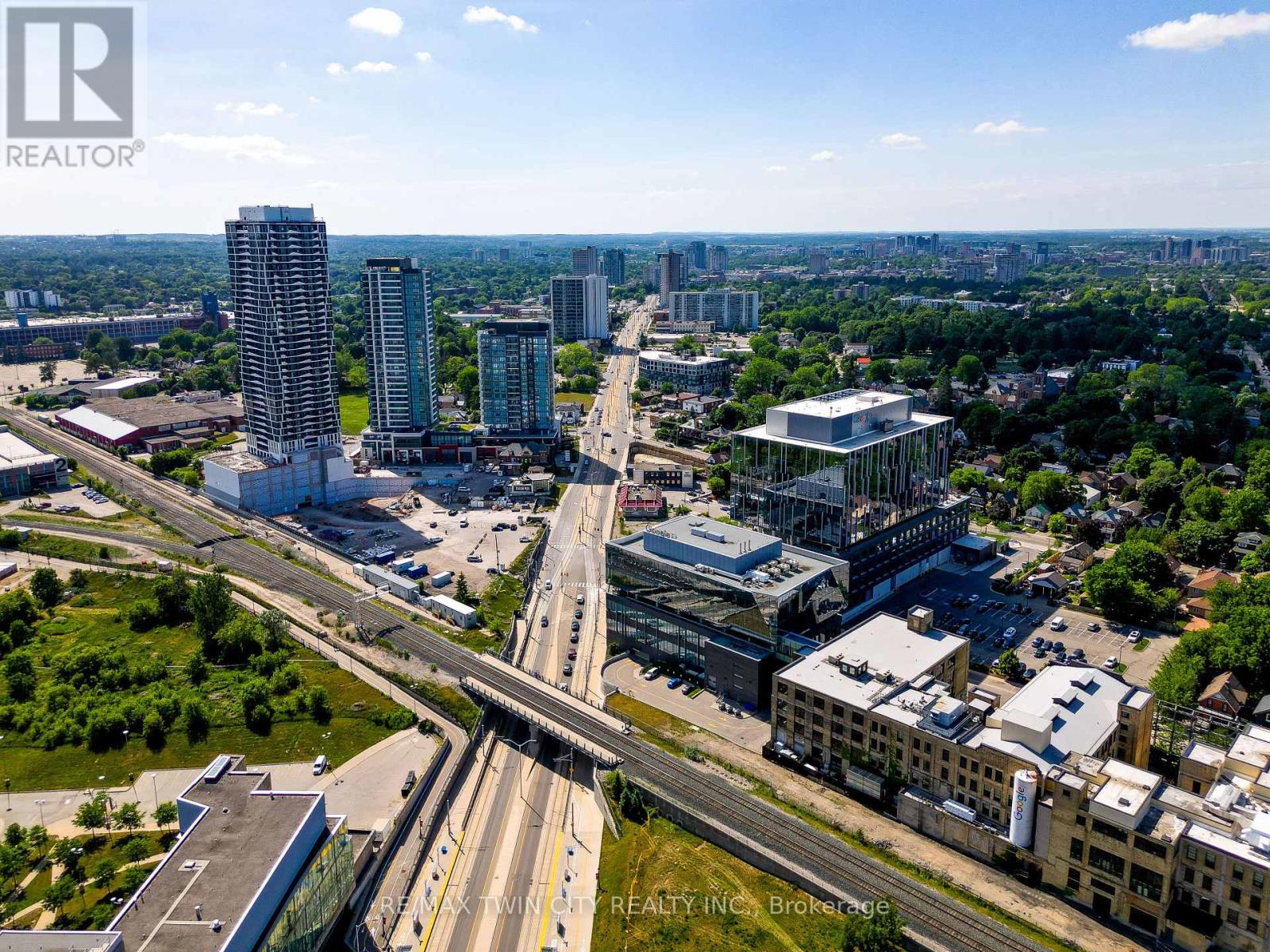 1201 - 55 Duke Street W, Kitchener, Ontario  N2P 0B9 - Photo 39 - X12237732