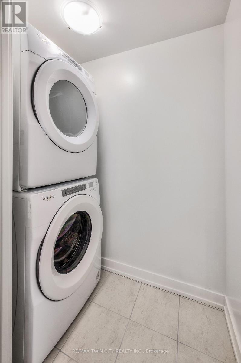 1201 - 55 Duke Street W, Kitchener, Ontario  N2P 0B9 - Photo 5 - X12237732