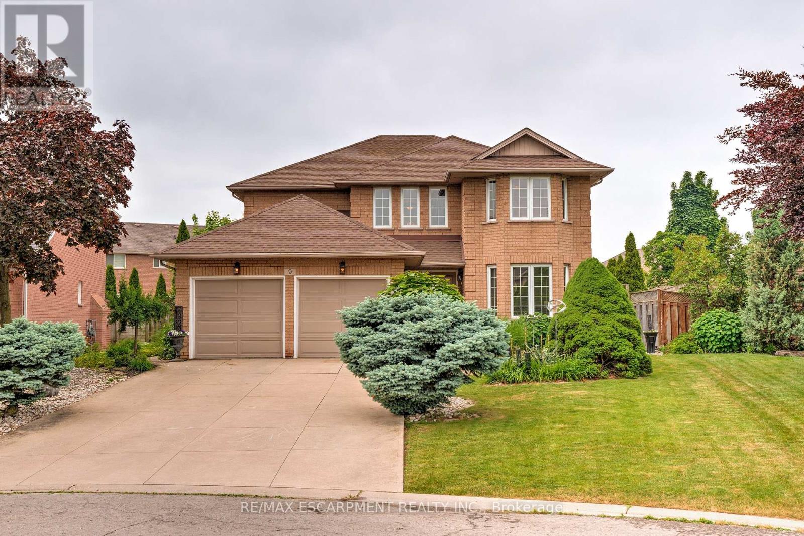 Property at 9 SUGARBERRY COURT image 1