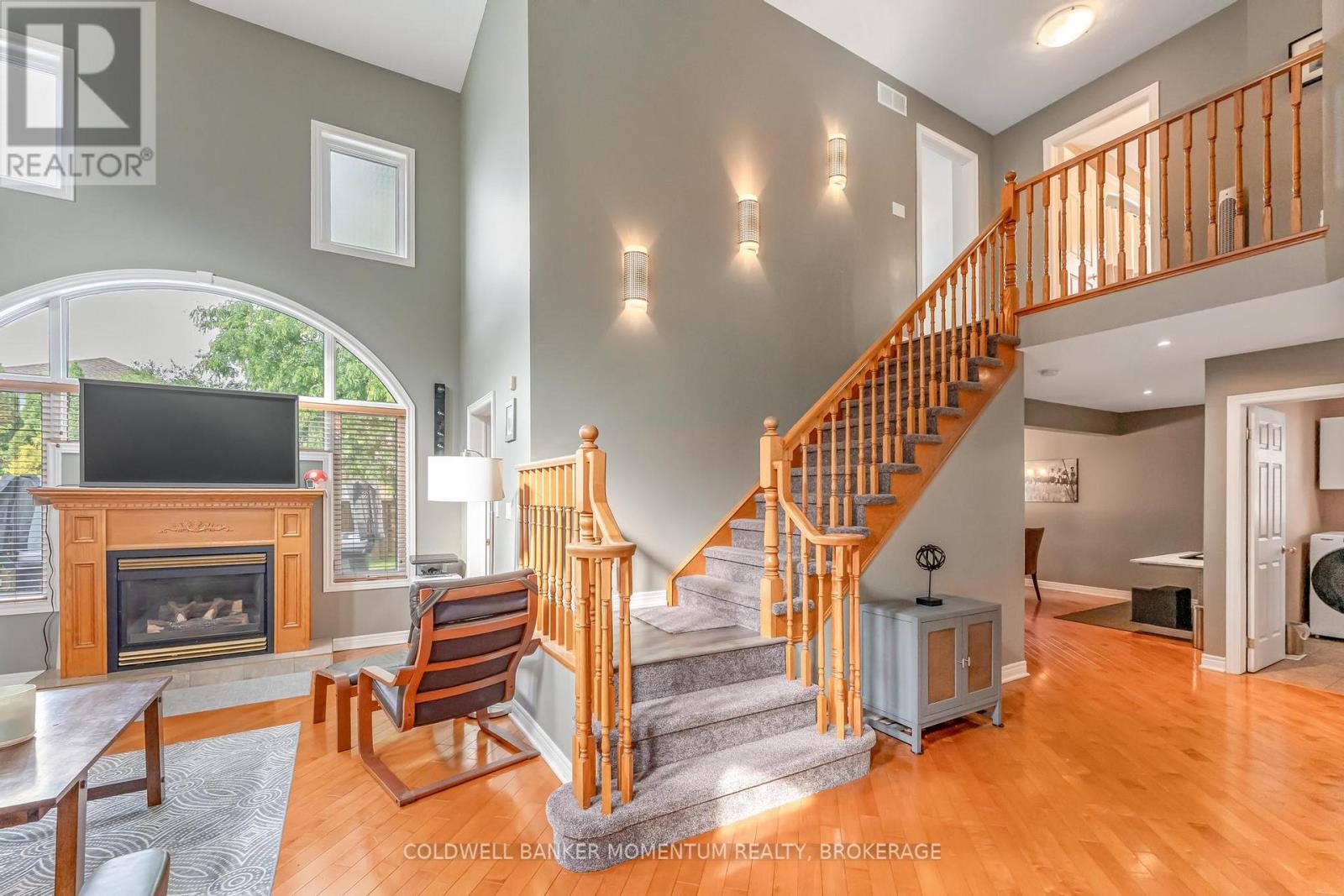 Property at 163 CRYSLER CRESCENT image 5
